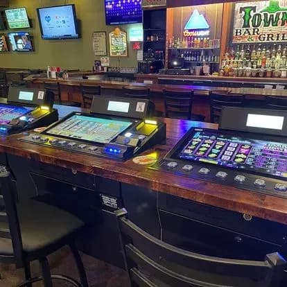 Wyoming Downs - Green River - Town Bar & Grill