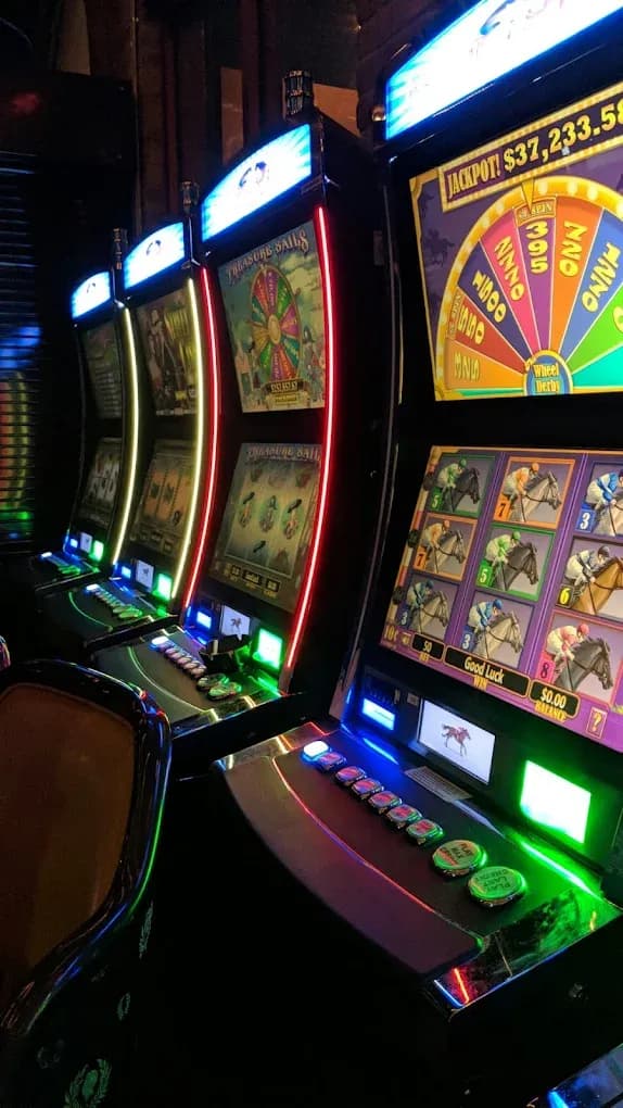 Wyoming Downs - Casper - Galloway’s Pub & Bowling Alley