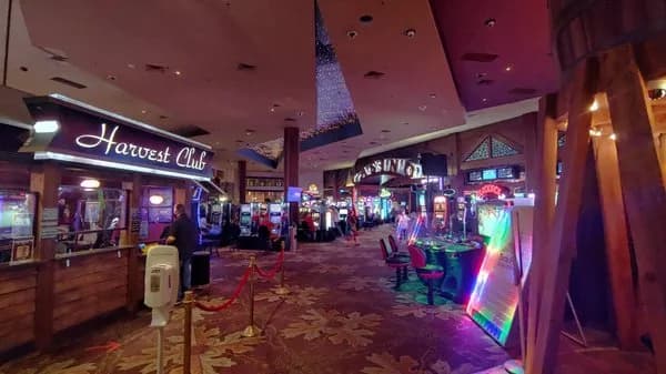Twin Pine Casino & Hotel