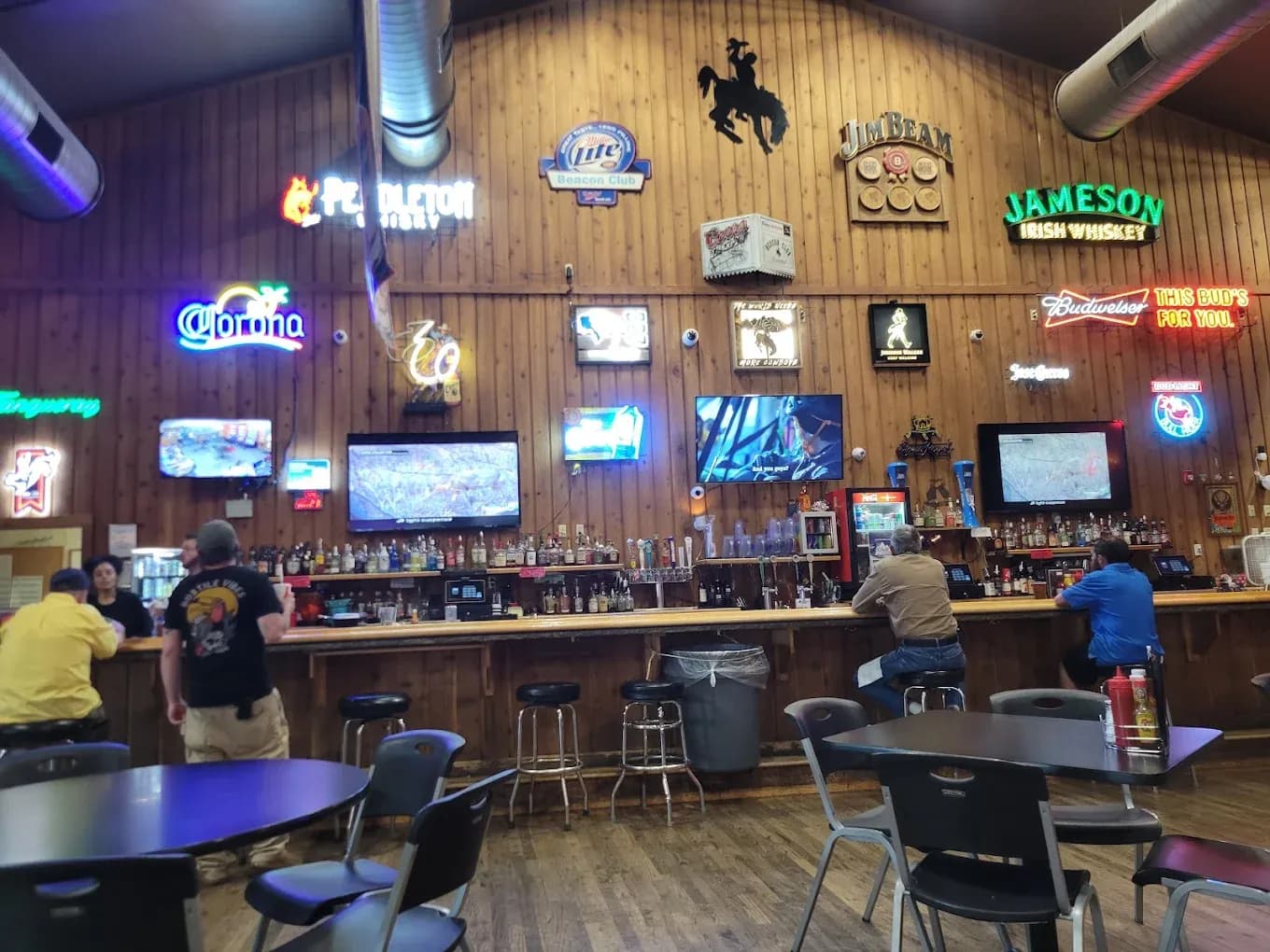 Wyoming Downs - Mills - Beacon Club