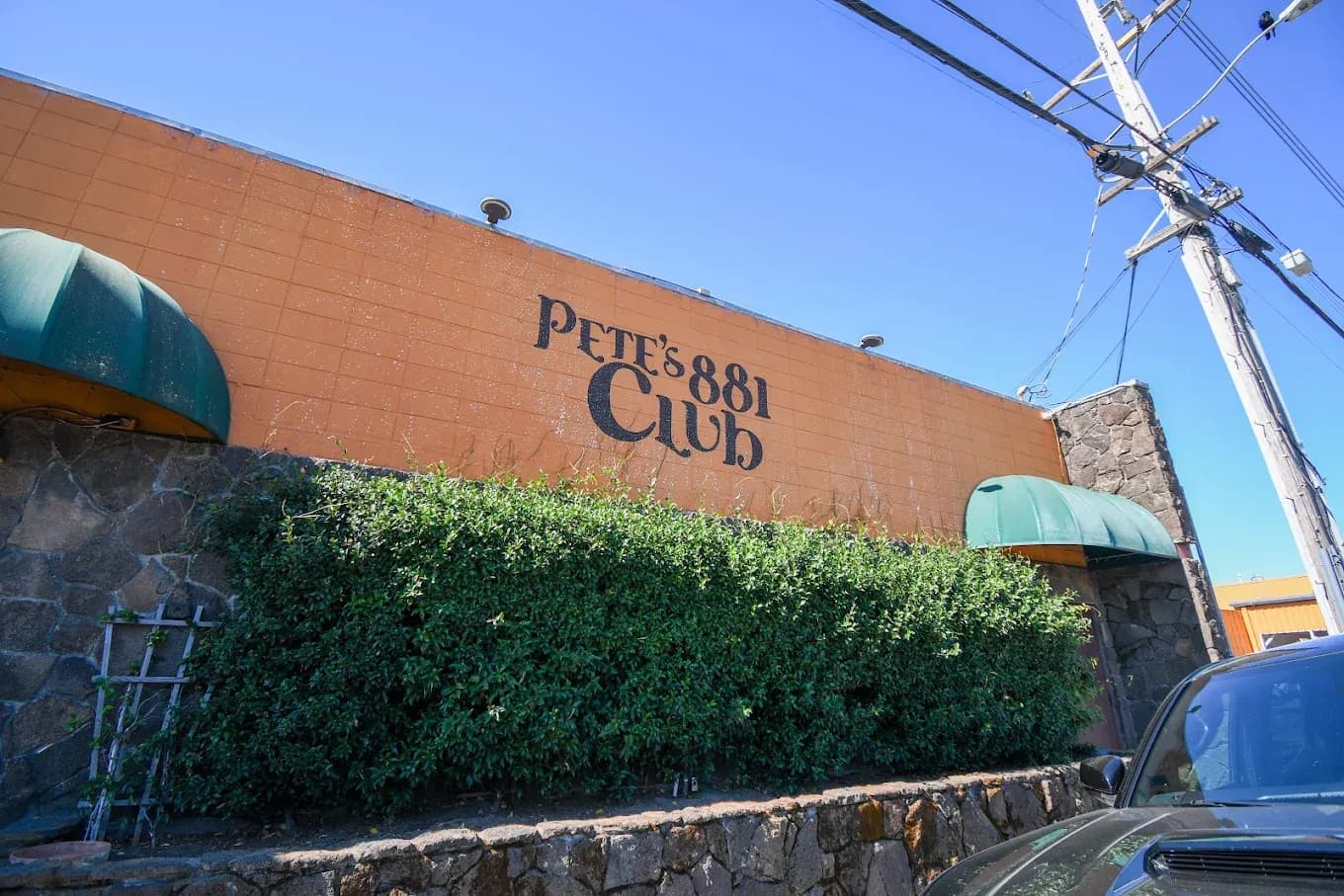 Pete’s 881 Club