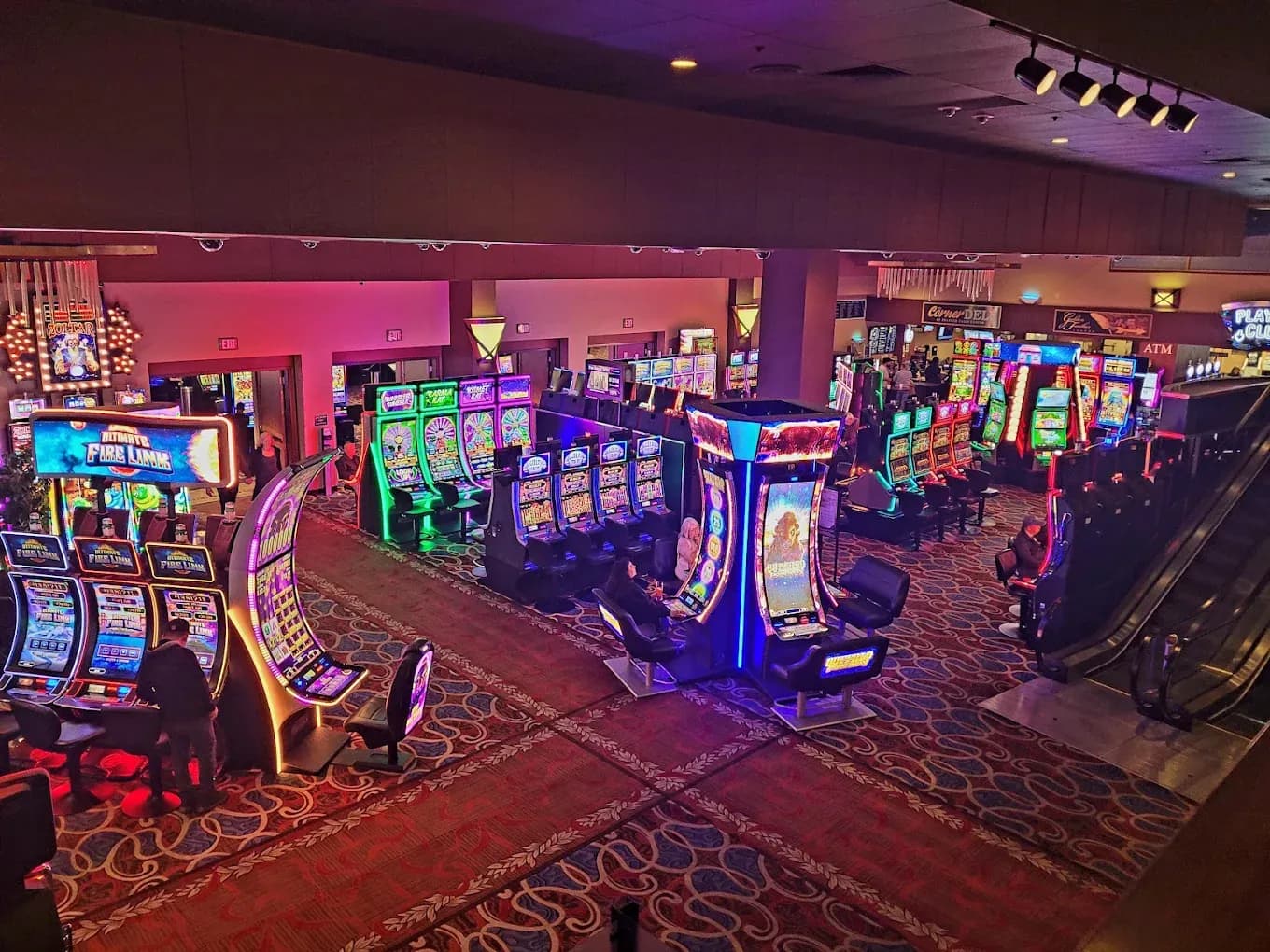 Feather Falls Casino & Lodge